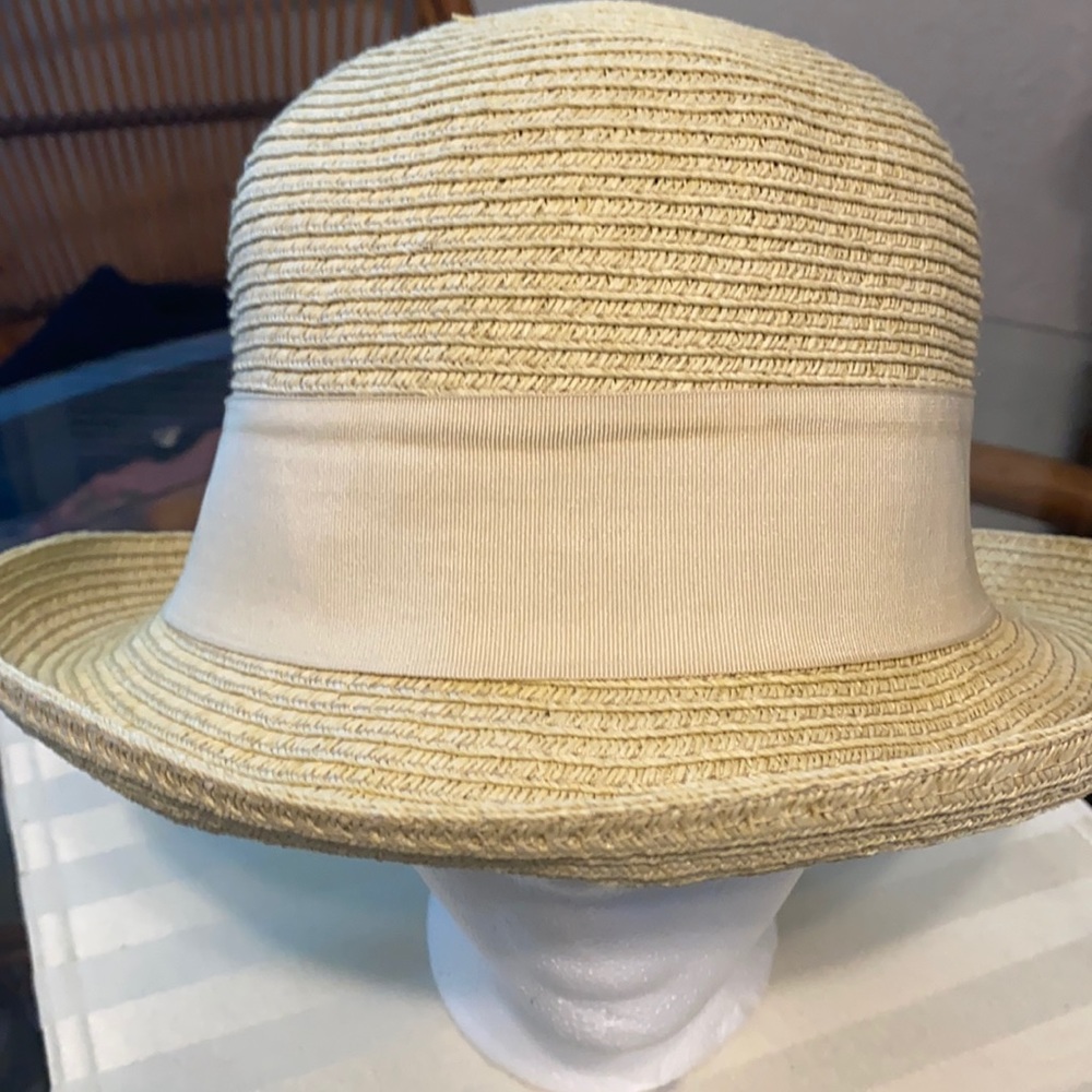 Croft&Barrow Ladies Short Brim Hat